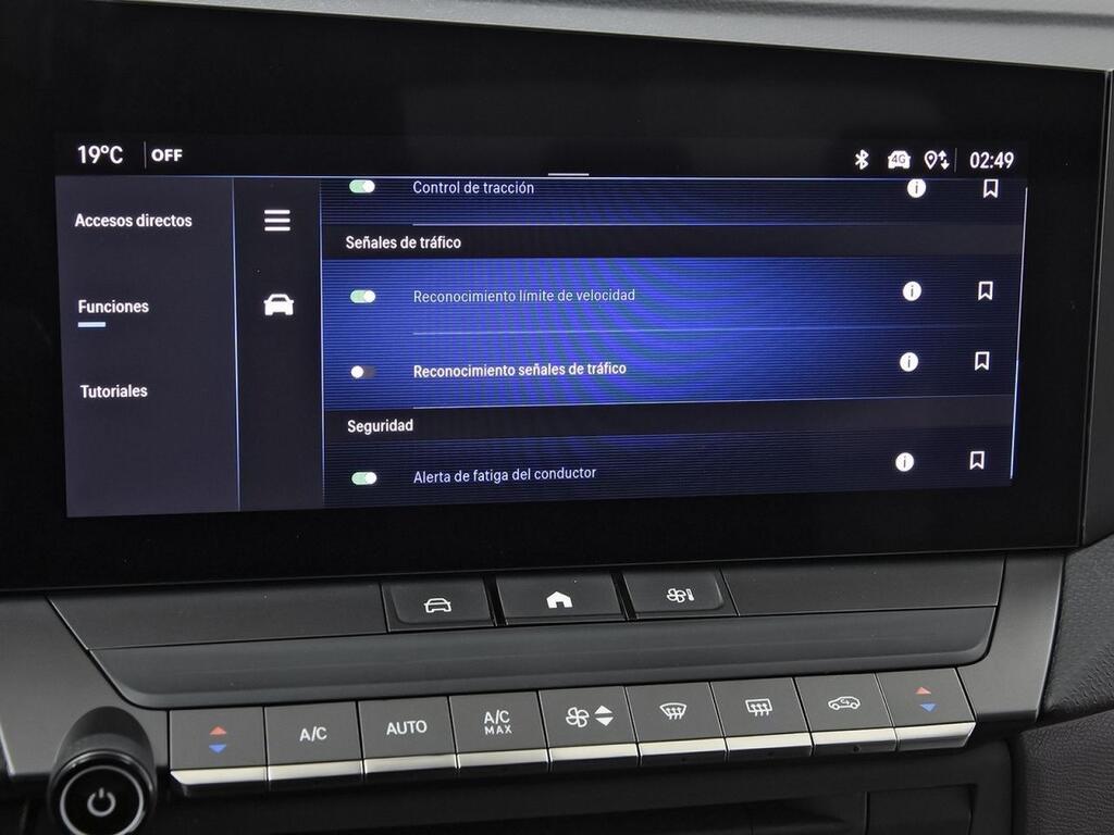 Opel Astra 1.2T XHT 96kW (130CV) Elegance 28