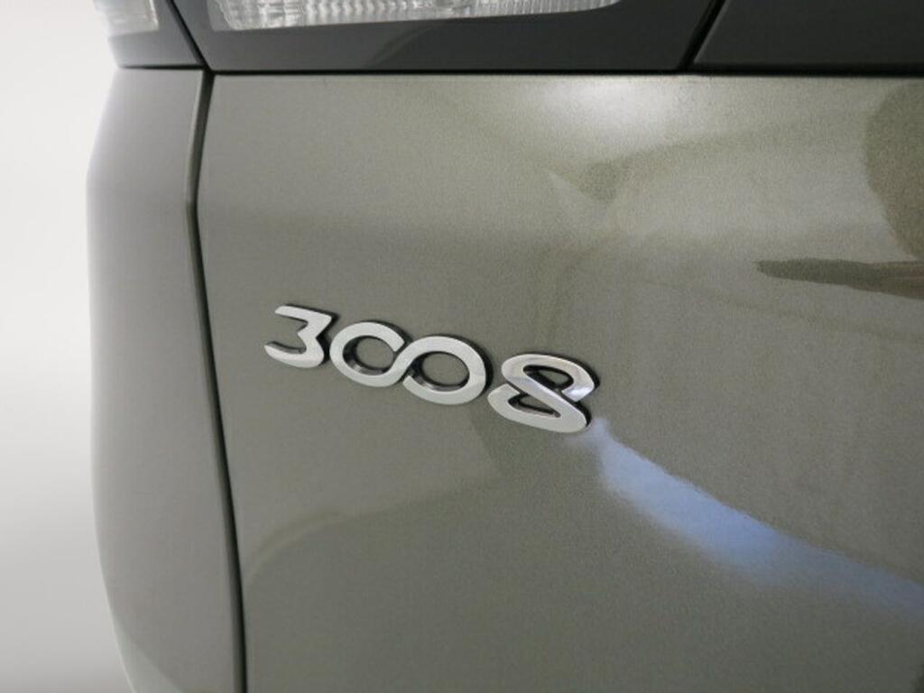 Peugeot 3008 1.2 PURETECH 96KW (130CV) ALLURE S&S 19