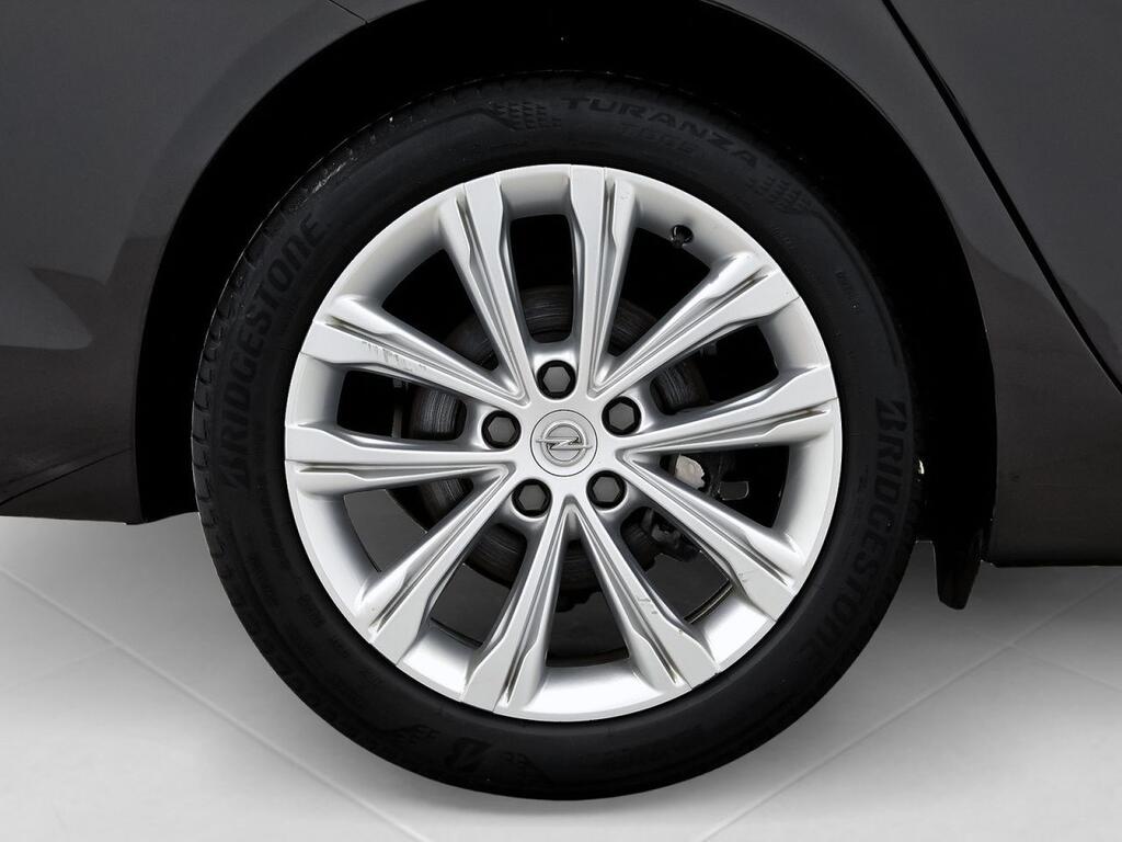 Opel Insignia GS Business Elegance 2.0D DVH 130kW AT8 11
