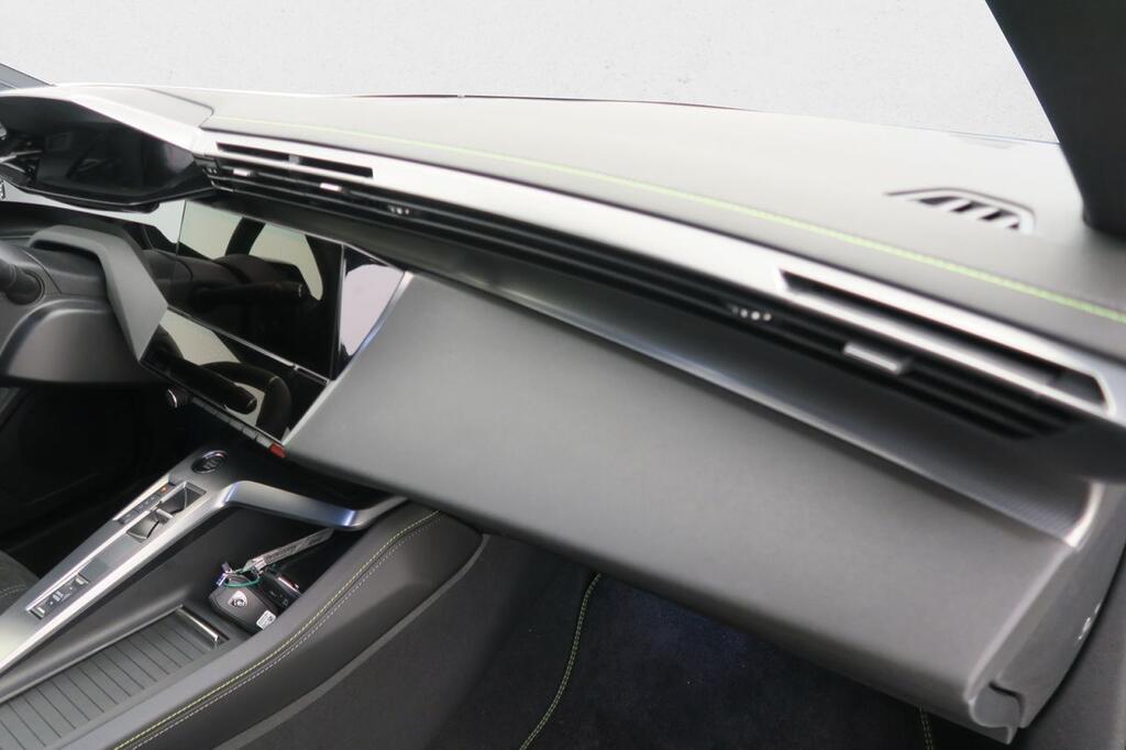 Peugeot 408 408 GT PHEV 180 e-EAT8 16