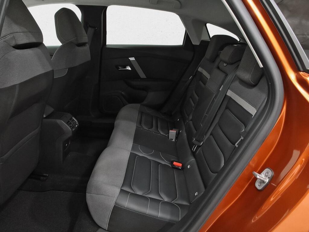 Citroën C4 PureTech 130 S&S 6v Shine 9