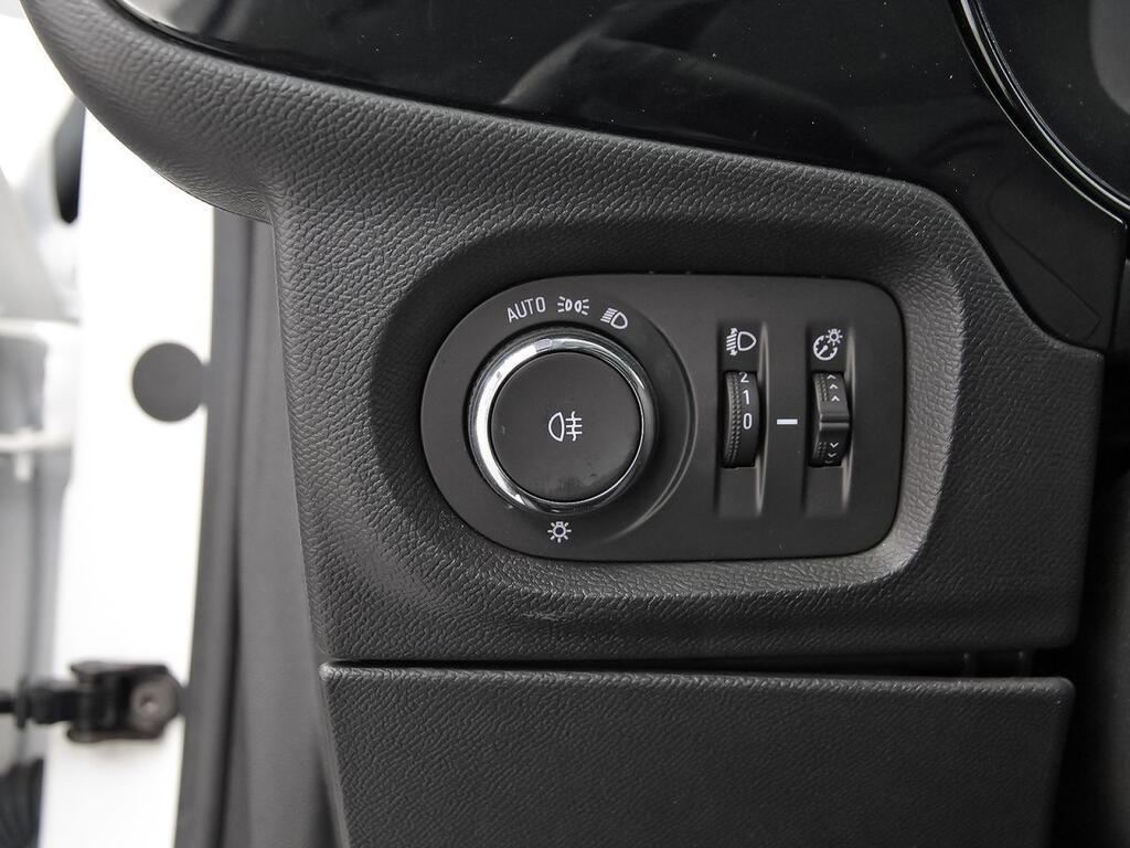 Opel Corsa 1.2T XHL 74kW (100CV) Elegance 23