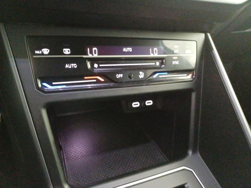 Volkswagen Polo R-Line 1.0 TSI 70kW (95CV) 12