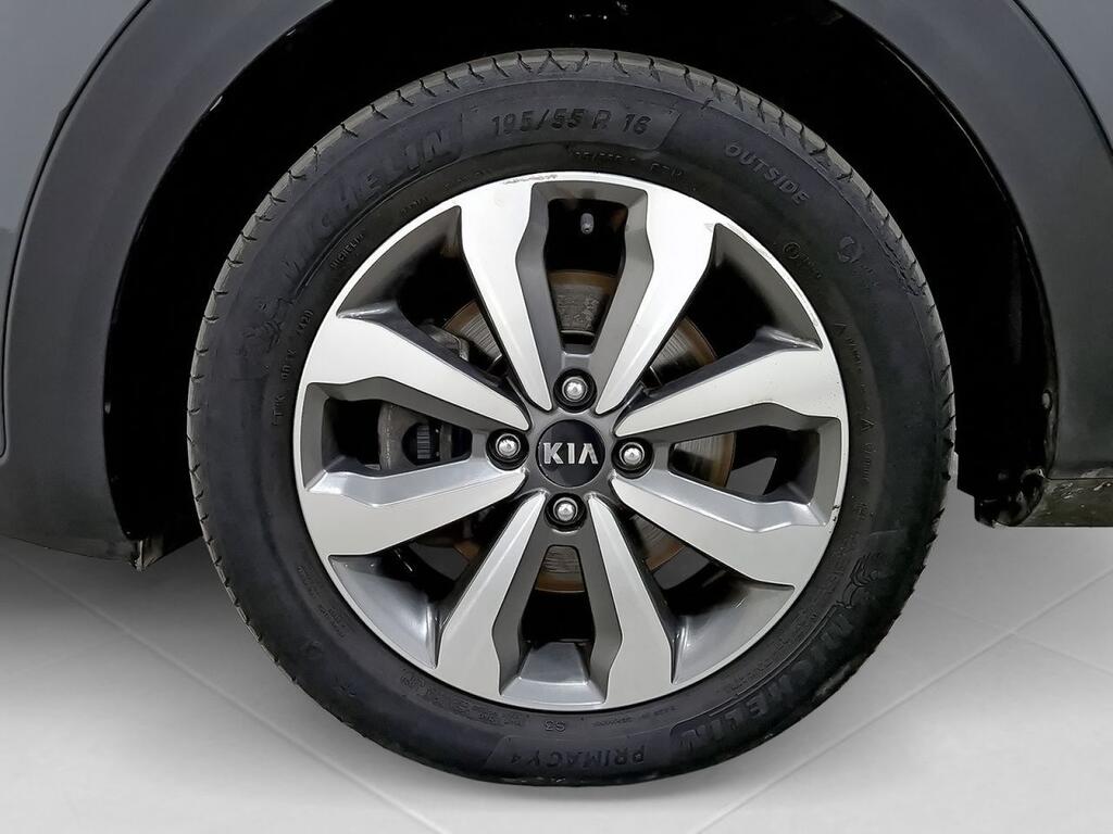 Kia Stonic 1.0 T-GDi 88kW (120CV) MHEV iMT Drive 26