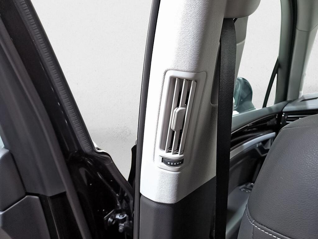 Volkswagen Touareg eHybrid Eleg 3.0 V6 TSI 280kW Tip 4M 17