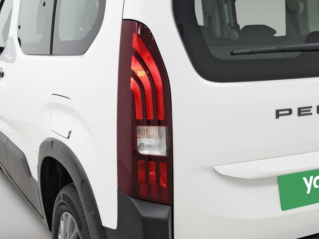 Peugeot Rifter Rifter Allure BlueHDi 100 34