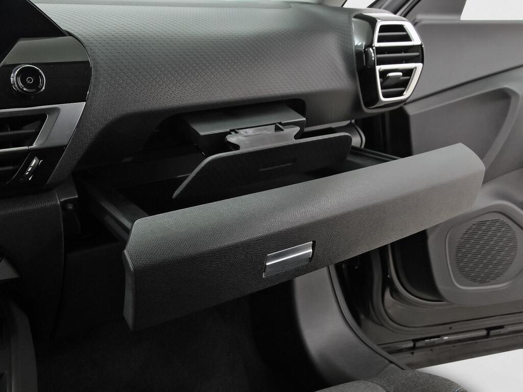 Citroën C4 PureTech 130 S&S 6v Shine 33