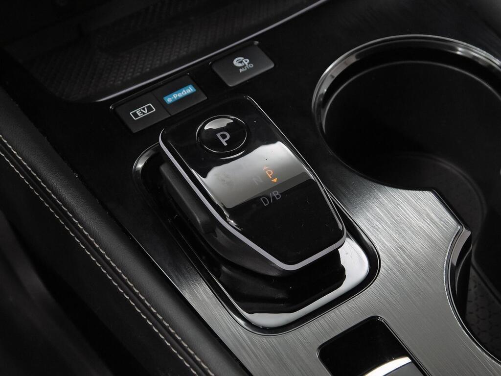 Nissan X-Trail 5pl 1.5 e-4ORCE 158kW 4x4 A/T Tekna 37