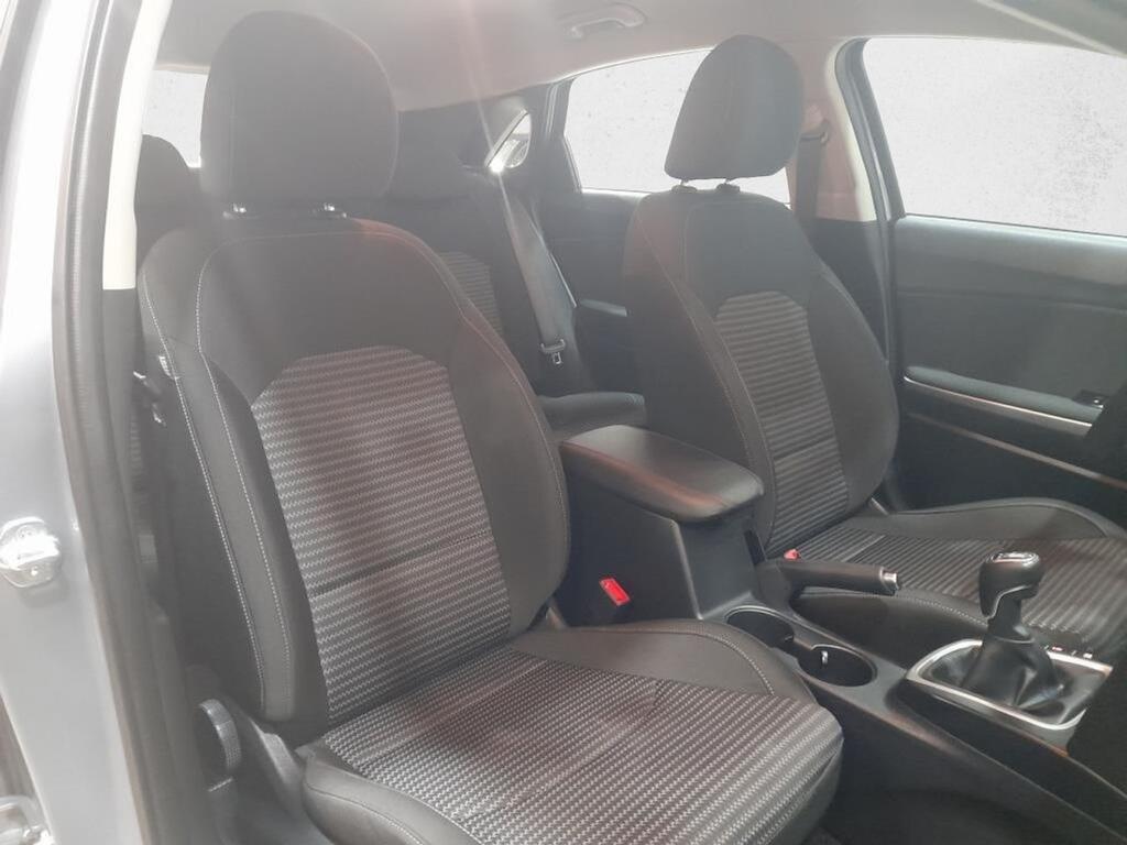 Kia Ceed 1.0 T-GDi 88kW (120CV) Drive 9