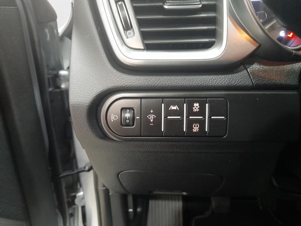 Kia Ceed 1.0 T-GDi 88kW (120CV) Drive 18