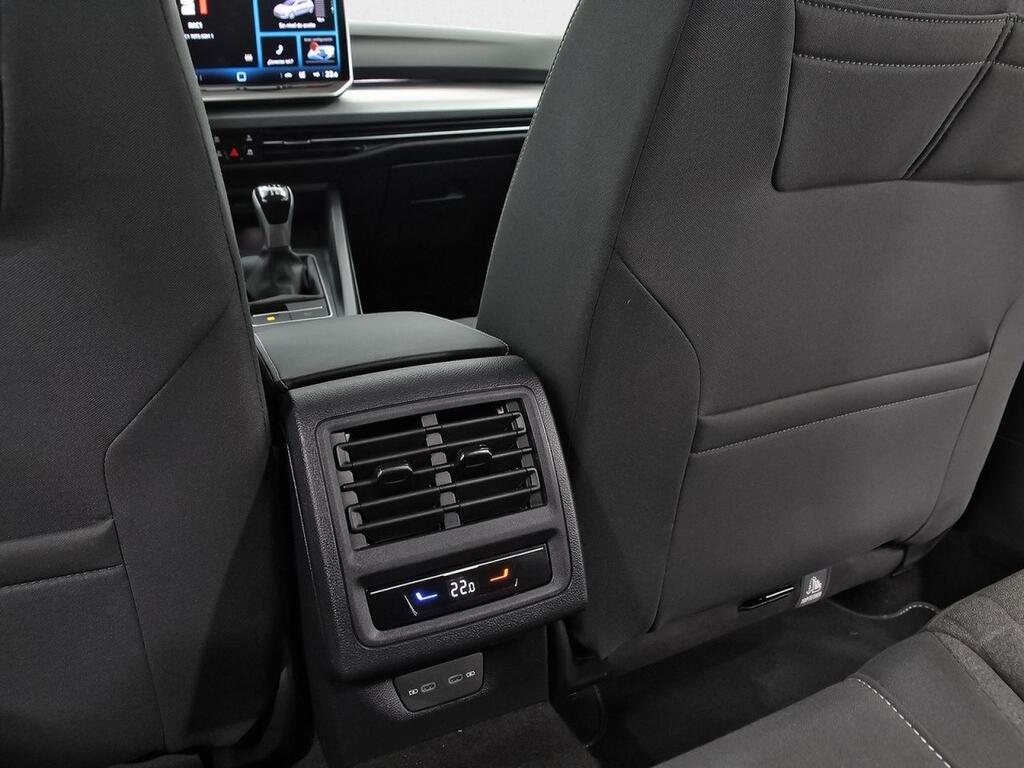 Volkswagen Golf ″Más″ 1.5 TSI 85kW (115CV) 35