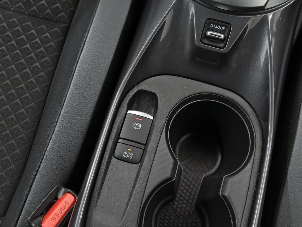 Nissan Juke DIG-T 84 kW (114 CV) DCT 7V N-Connecta 25