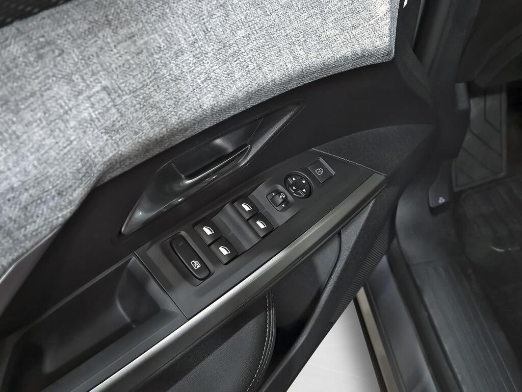 Peugeot 3008 Hybrid 1.2 100KW Allure eDCS6 11