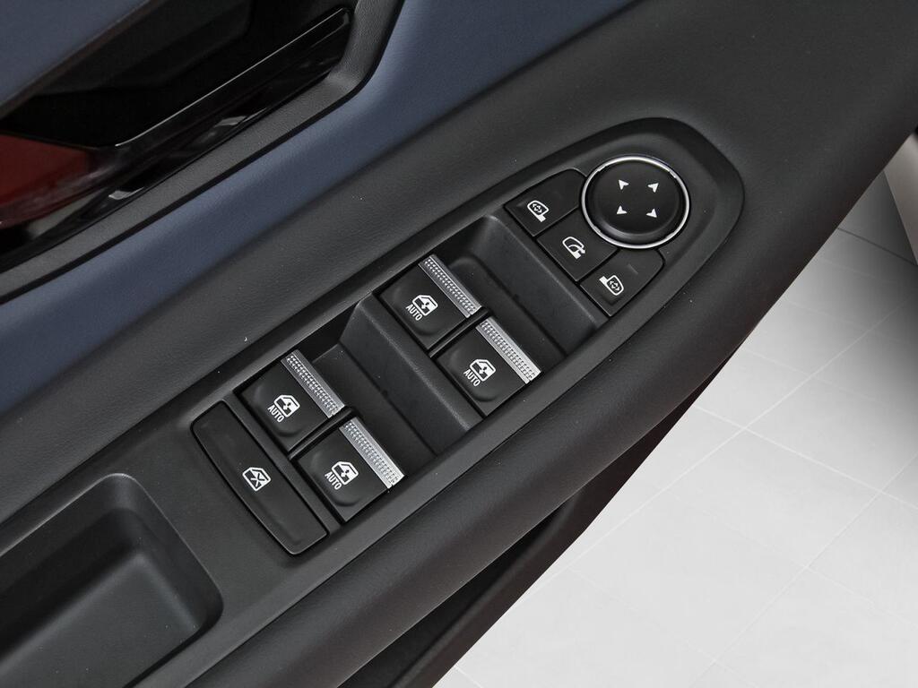 Nissan Micra Long Range 4x2 Tekna 12