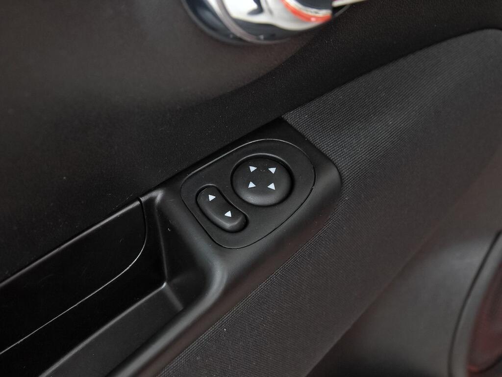 Fiat 500 Dolcevita 1.0 Hybrid 51KW (70 CV) 13