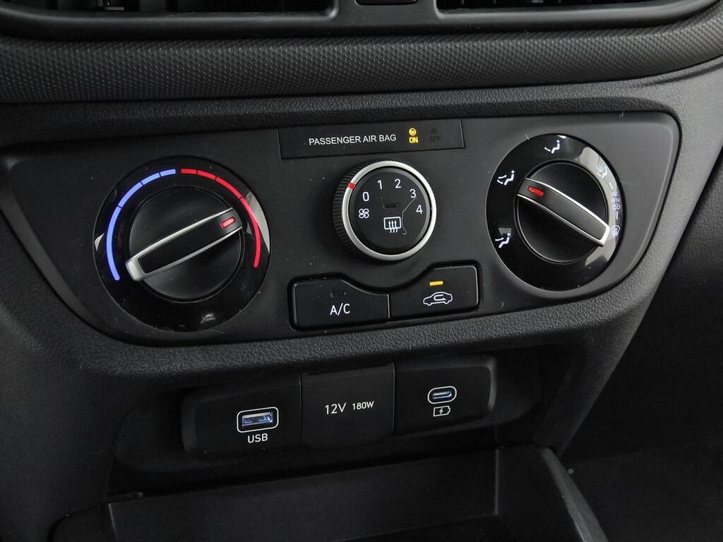 Hyundai i10 1.0 KLASS 5P 27