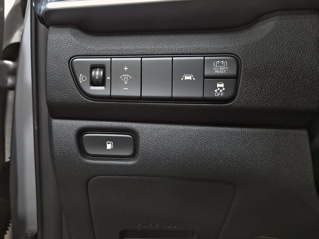 Kia Niro 1.6 GDi HEV 104kW (141CV) Drive 12