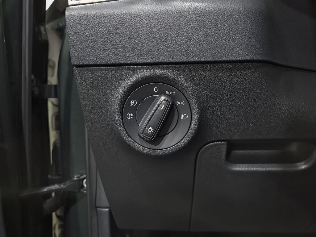 Skoda Karoq 1.0 TSI 81kW (110CV) Ambition 10