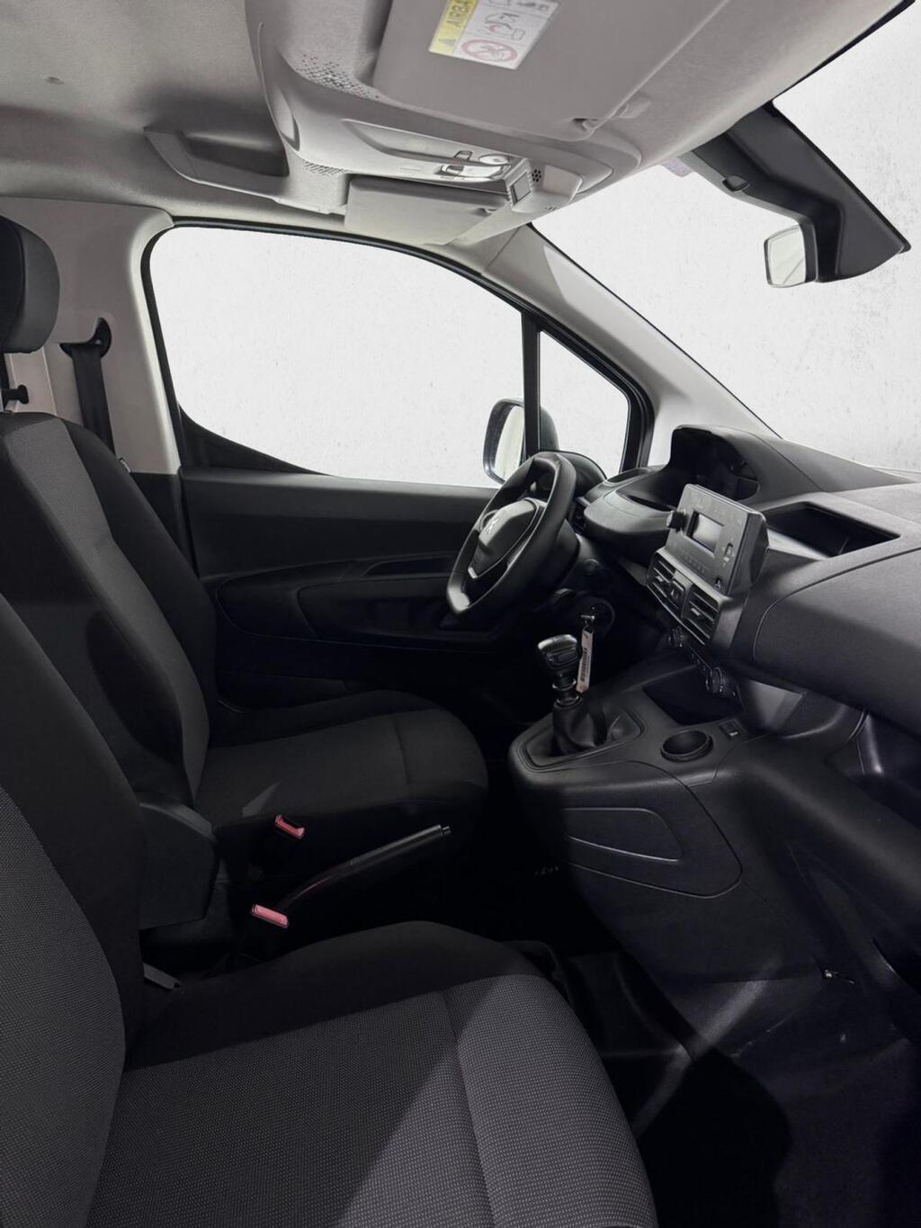 Peugeot Rifter Active Standard BlueHDi 73kW 9