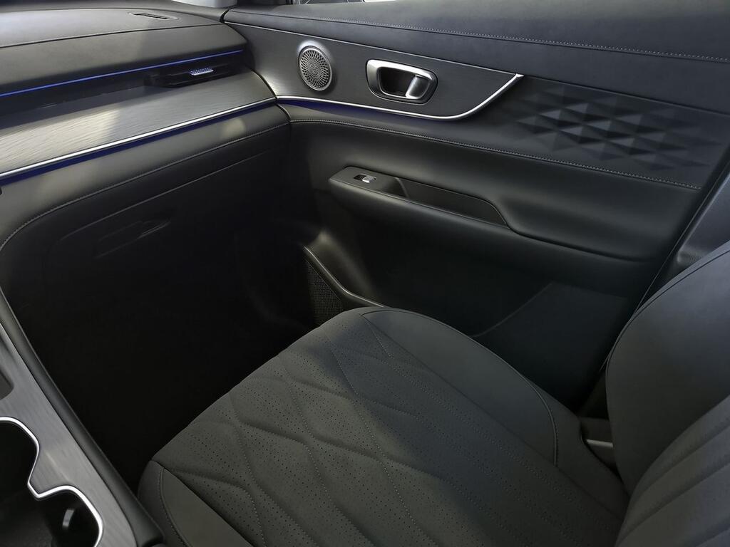 Ebro S800 1.5 TGDI PHEV Premium E-CVT 28