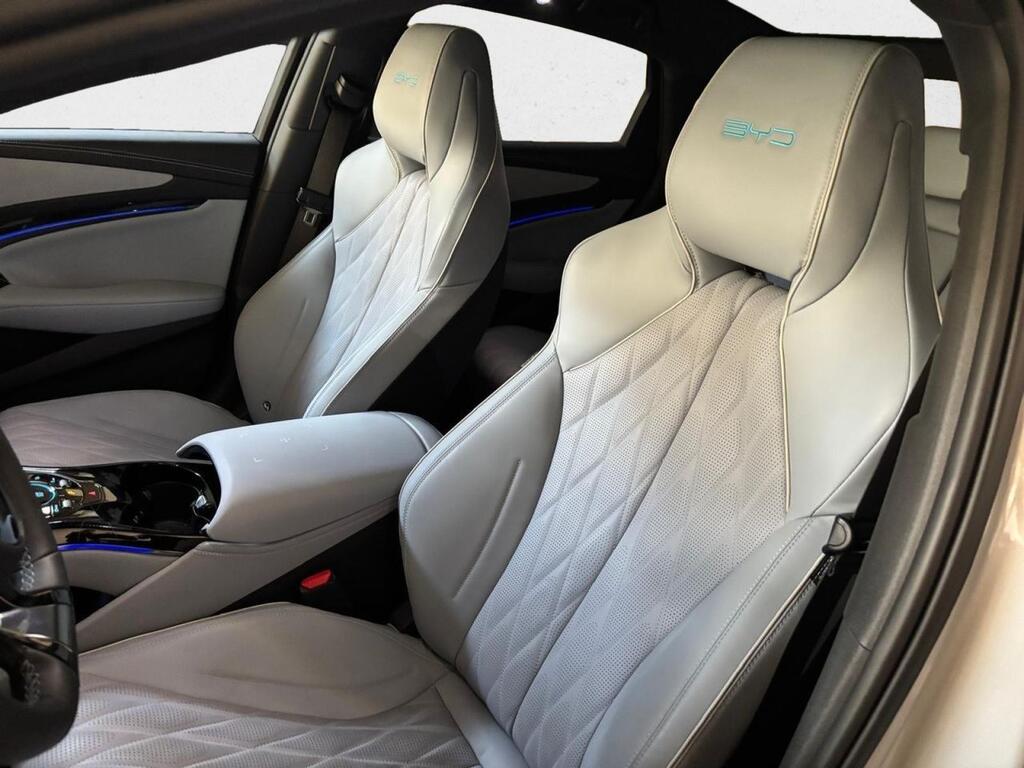 BYD Seal Sedan BEV 83KWH DESIGN 313 4P 10