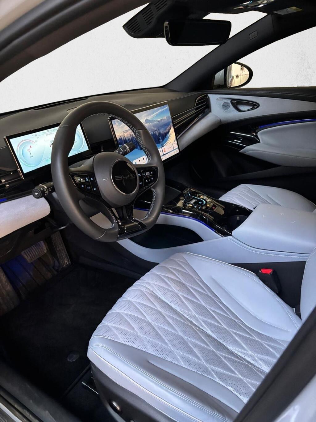 BYD Seal Sedan BEV 83KWH DESIGN 313 4P 7