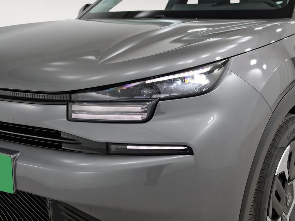 Citroën C4 Hybrid 145 ë-DCS6 Plus 32