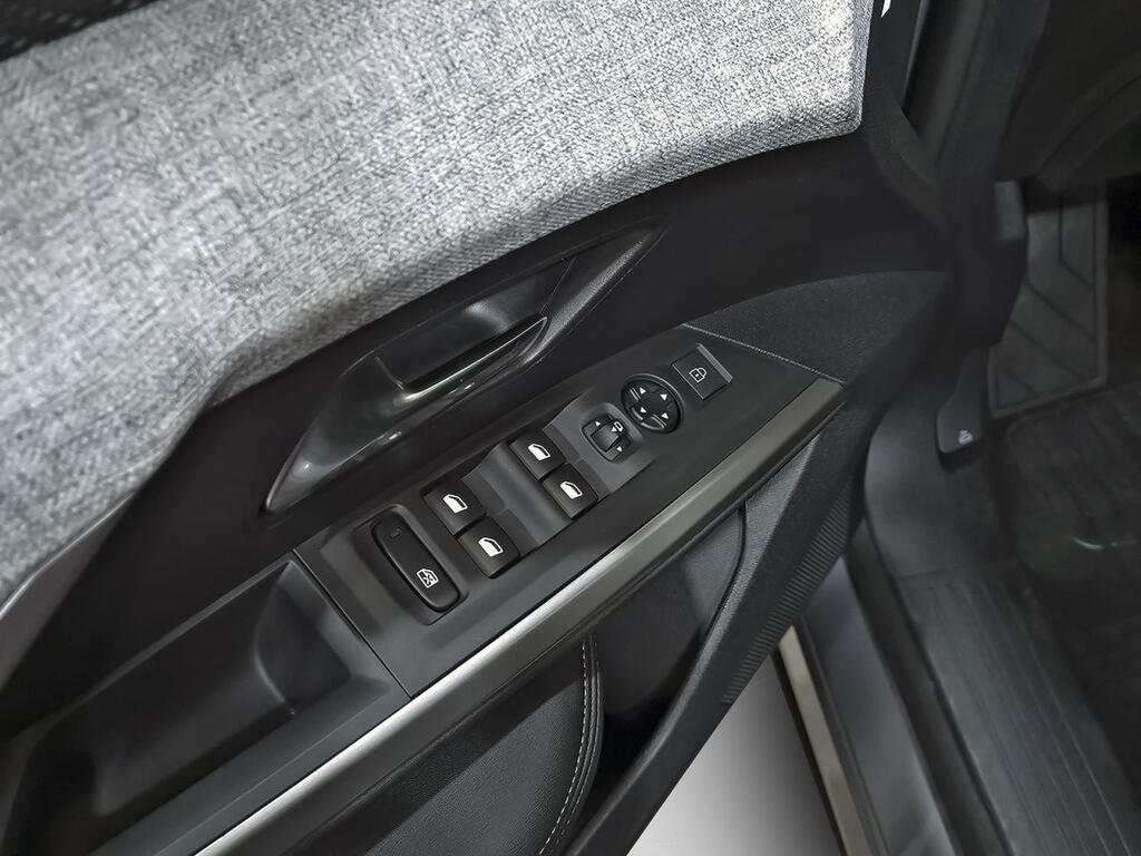 Peugeot 3008 Hybrid 1.2 100KW Allure eDCS6 11