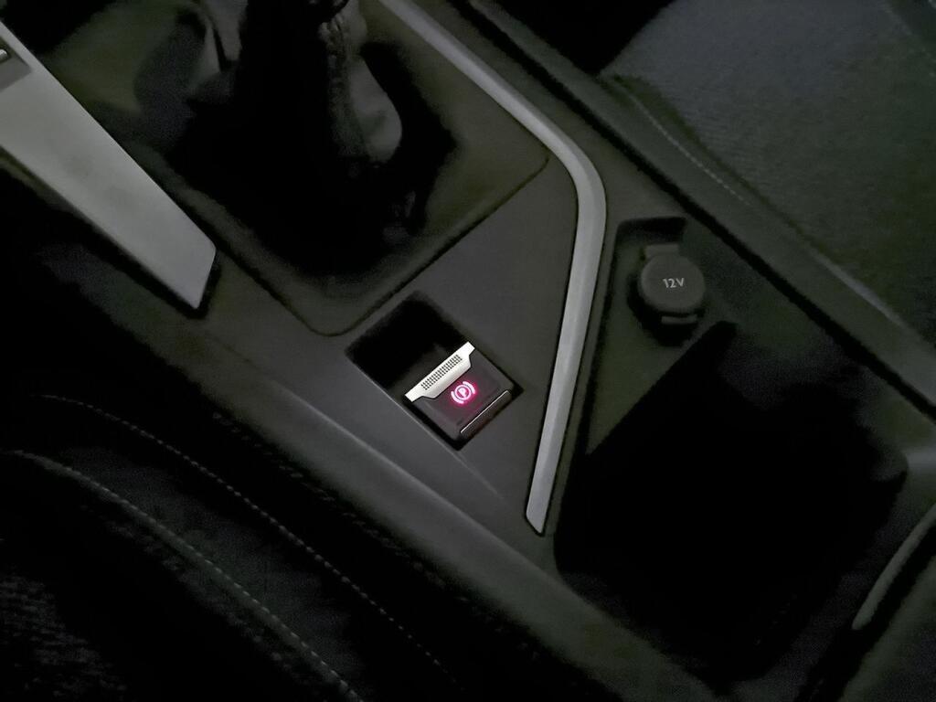 Peugeot 308 5P Allure PureTech 130 S&S MAN 29