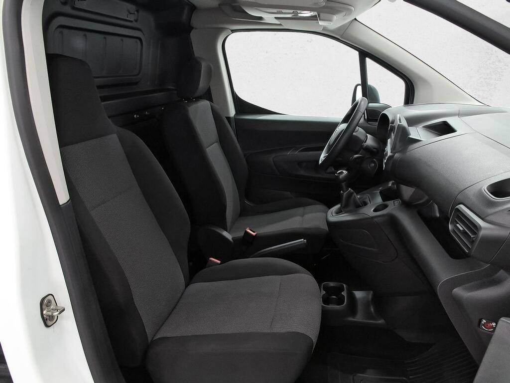 Toyota Proace City 1.5D 100 GX LWB 4P 8