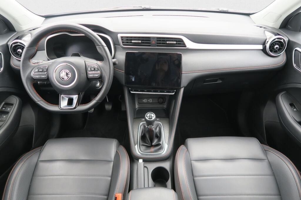 MG ZS SUV 1.5 LUXURY 106 5P 19