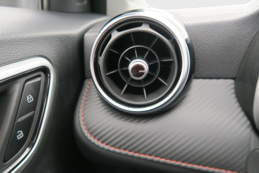 MG ZS SUV 1.5 LUXURY 106 5P 14