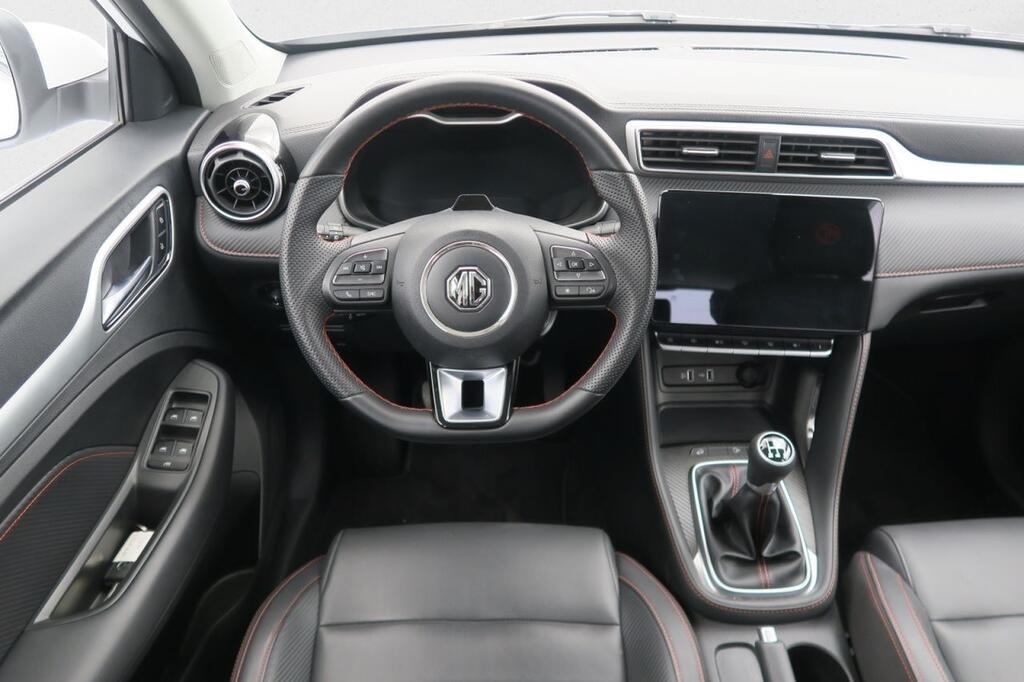 MG ZS SUV 1.5 LUXURY 106 5P 18