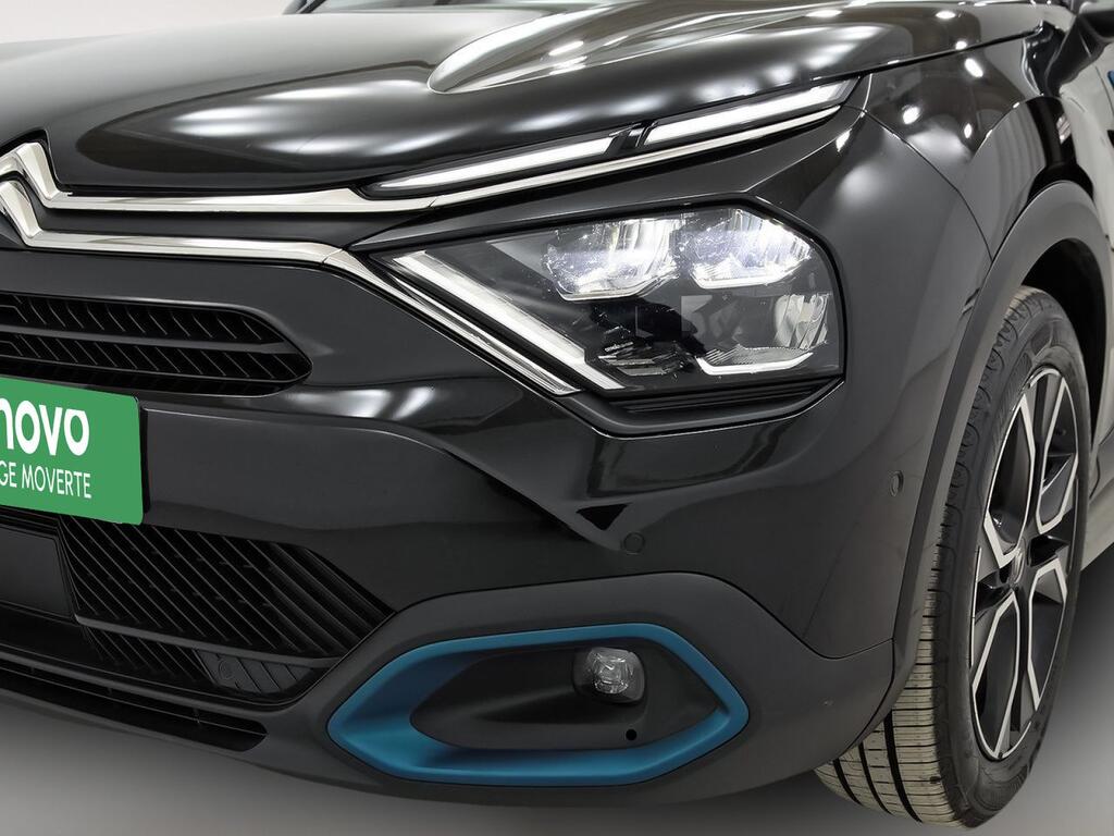 Citroën C4 ë-C4 eléctrico 100kW 50kWh Shine 38