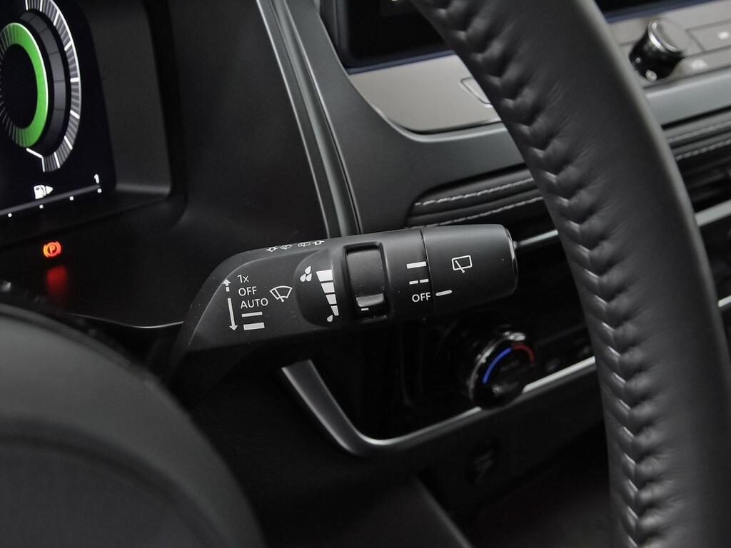 Nissan Qashqai E-POWER 140 KW (190 CV) N-Connecta 16