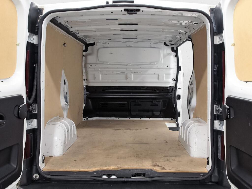 Nissan Primastar 2.0DCI 110CV GO L1H1 4P 9