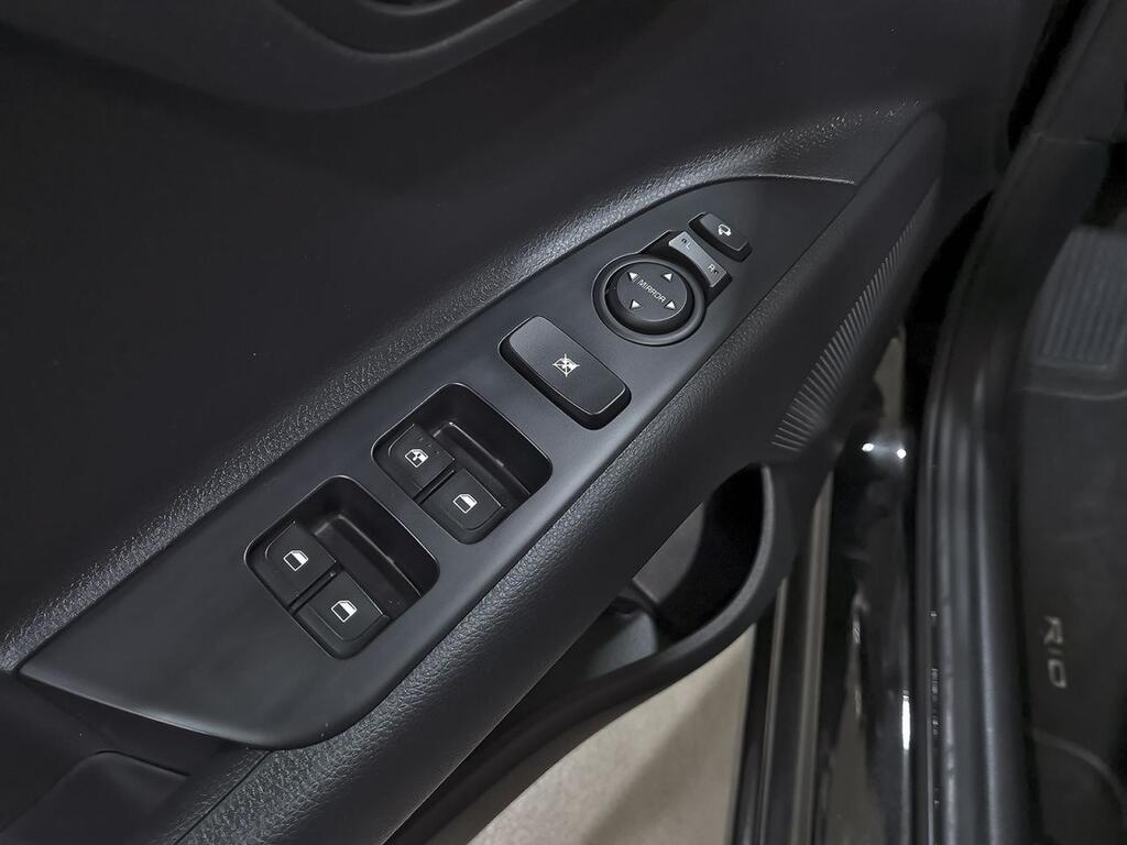 Kia Rio 1.0 T-GDi 74kW (100CV) MHEV iMT Drive 11