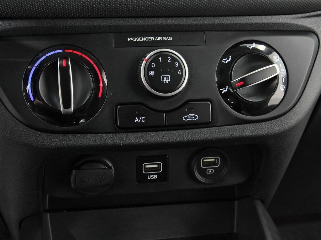 Hyundai i10 1.0 Klass 27