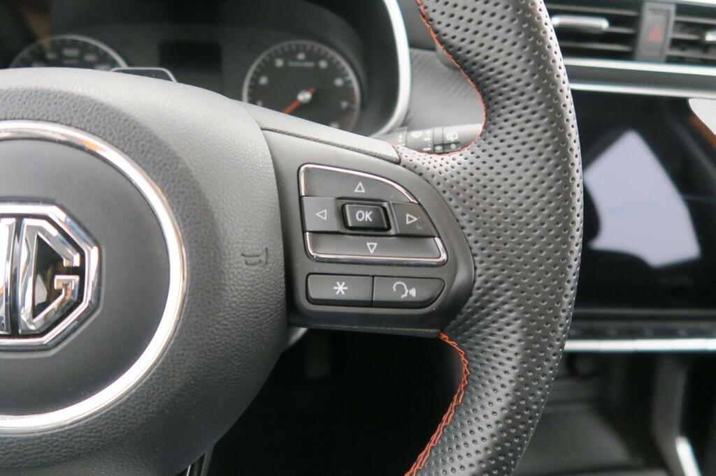 MG ZS SUV 1.5 COMFORT 106 5P 14