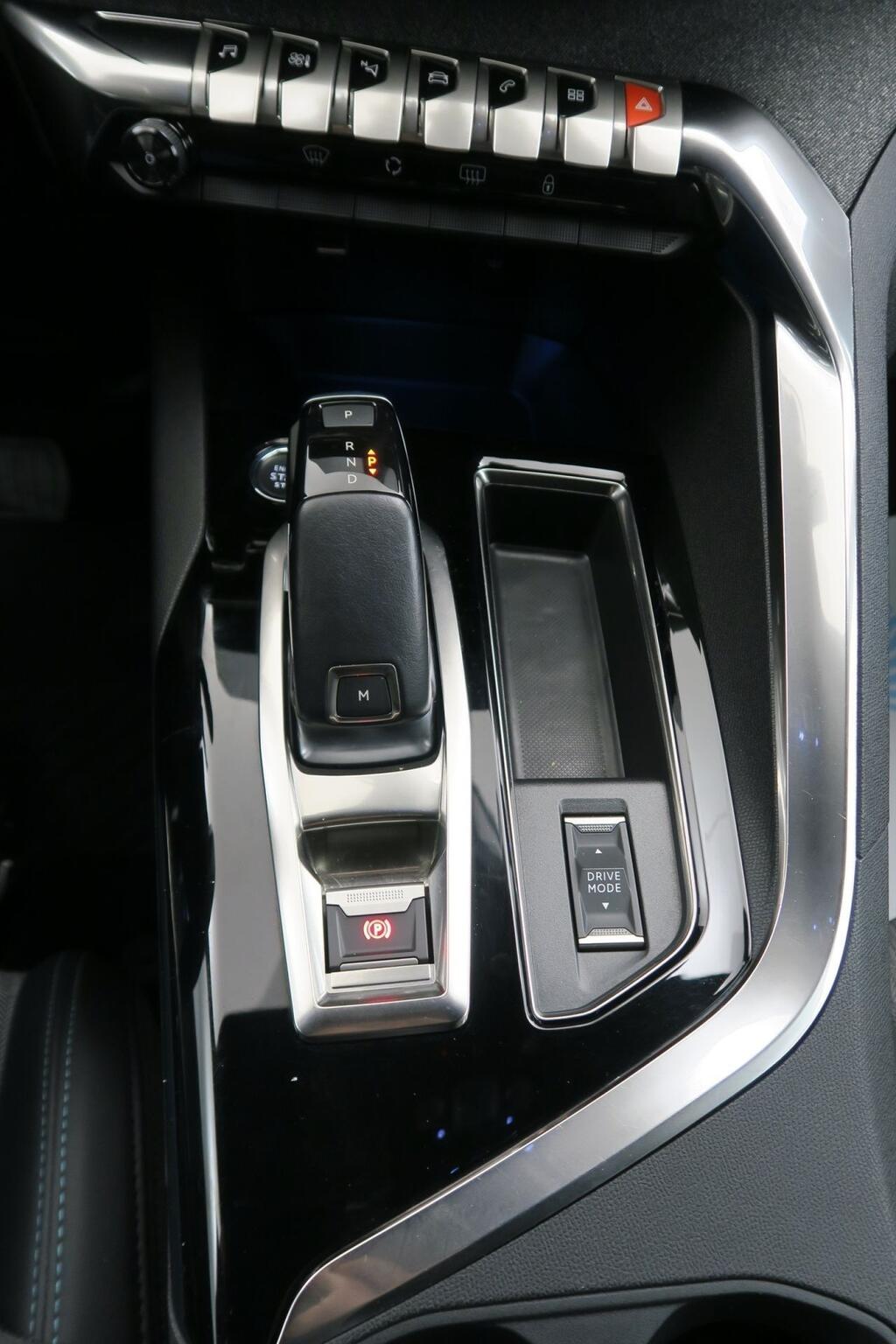 Peugeot 5008 ALLURE PACK 1.2 PURETECH 130 CV AUTO+ENGANCHE 5P 7 PLAZAS 11