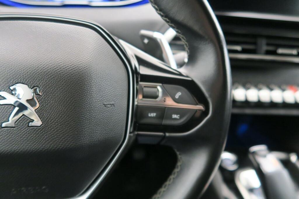 Peugeot 5008 ALLURE PACK 1.2 PURETECH 130 CV AUTO+ENGANCHE 5P 7 PLAZAS 16