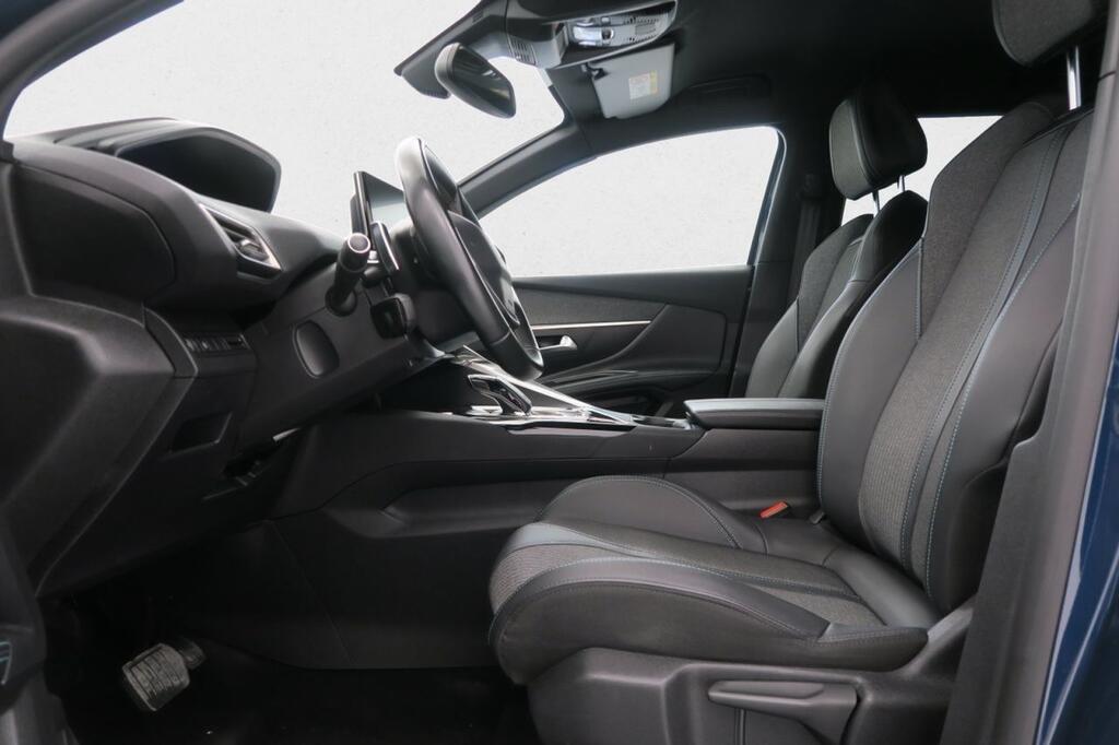 Peugeot 5008 ALLURE PACK 1.2 PURETECH 130 CV AUTO+ENGANCHE 5P 7 PLAZAS 20