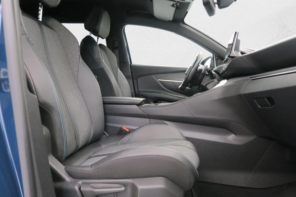 Peugeot 5008 ALLURE PACK 1.2 PURETECH 130 CV AUTO+ENGANCHE 5P 7 PLAZAS 19