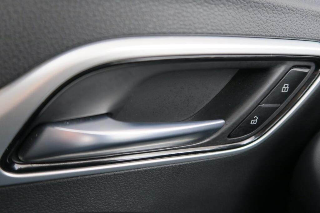 MG ZS SUV 1.5 COMFORT 106 5P 7