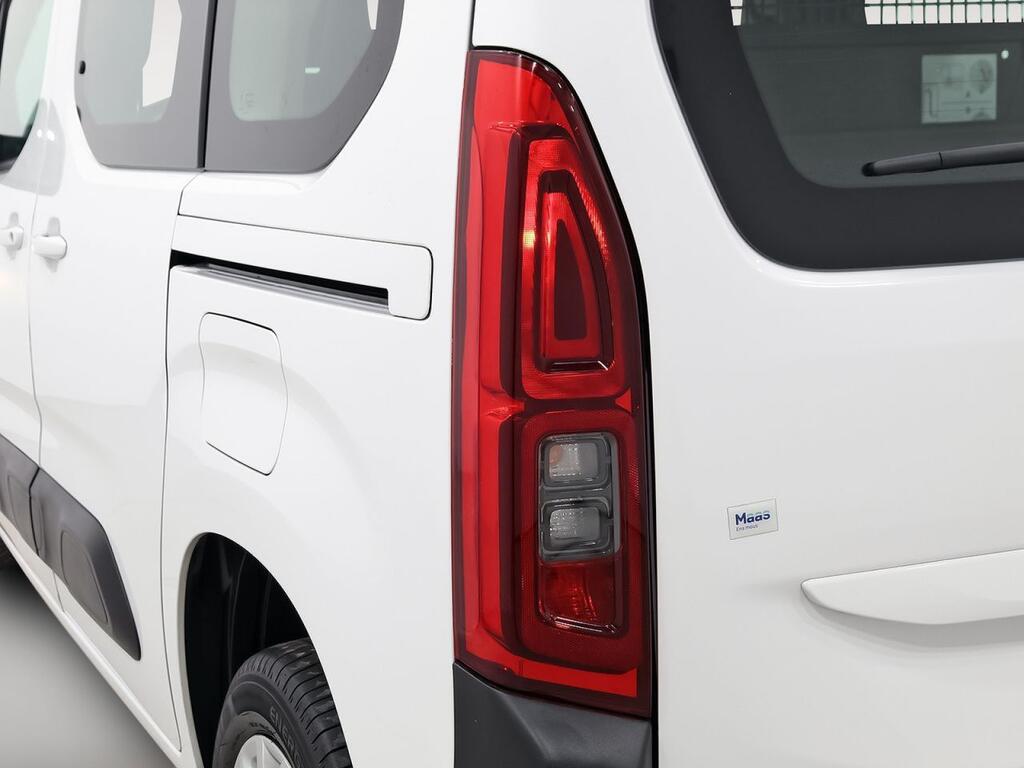 Citroën Berlingo 1.2 PURETECH 110 TALLA M FEEL BUSINESS 5P N1 32