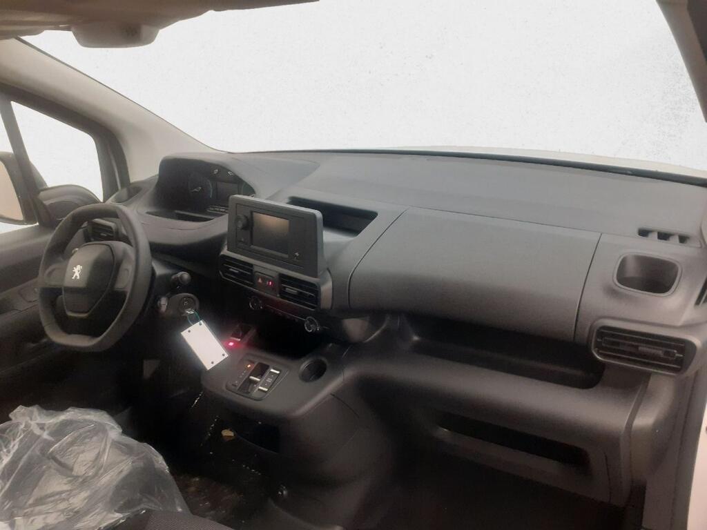 Peugeot Partner E-PARTNER FG STANDARD 800 KG BEV (100KW) 136CV 6