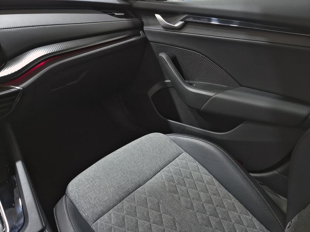 Skoda Octavia Combi 2.0 TDI 110kW(150CV) DSG Sportline 26