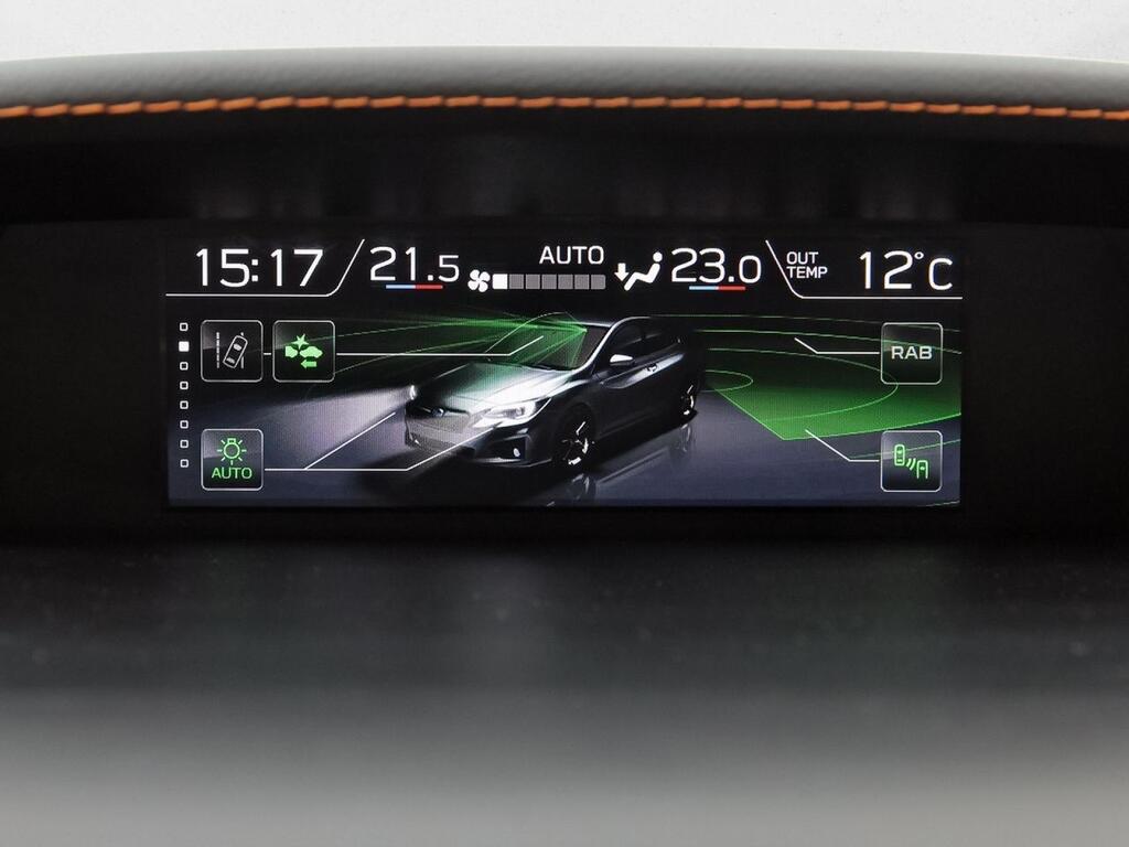 Subaru XV 2.0i Hybrid CVT Executive Plus 29