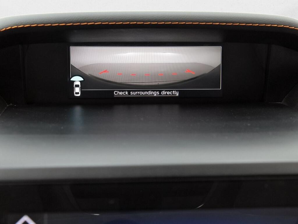 Subaru XV 2.0i Hybrid CVT Executive Plus 27