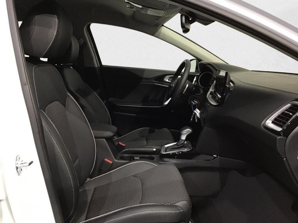 Kia Ceed 1.6 MHEV 100kW (136CV) Tech DCT 12